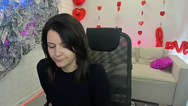 NicoleHitman online show from 03/13/25, 05:33