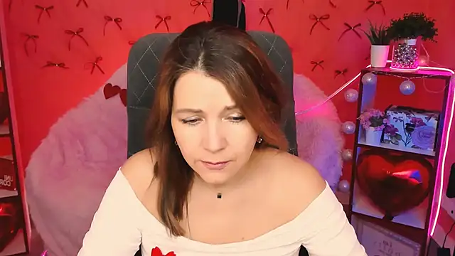 NicoleHitman online show from 02/18/26, 09:38