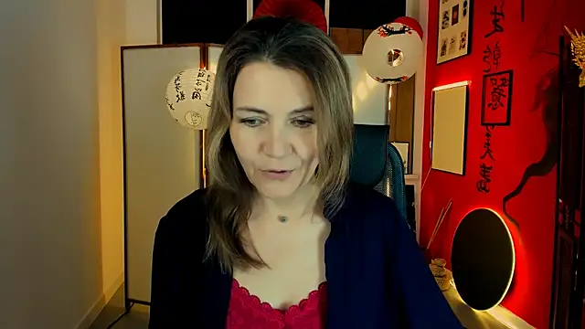 NicoleHitman online show from 04/07/26, 01:11