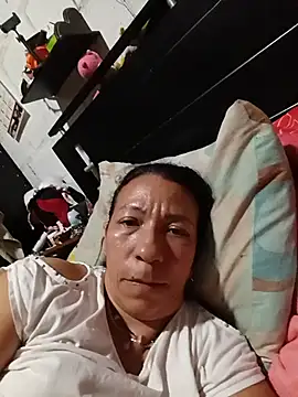 Snapshot of Antonela45 chatting on 06/27/26, 12:15 Antonela45 online show from 06/27/26, 12:15