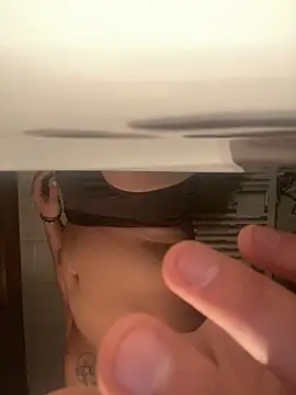 Snapshot of Febo6666 chatting on 03/17/25, 04:54 Febo6666 online show from 03/17/25, 04:54