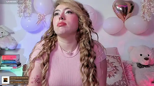 julieta cooper20 online show from 01/18/26, 04:05