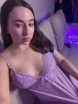 AlisaQSky online show from 10/24/25, 08:27