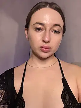 AlisaQSky online show from 10/27/25, 09:30