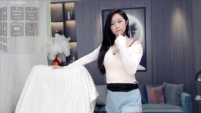 October 10 online show from 03/08/26, 05:00