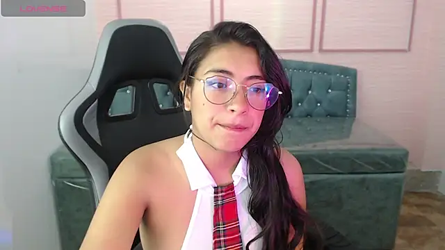 alexa romero t online show from 11/26/25, 12:17