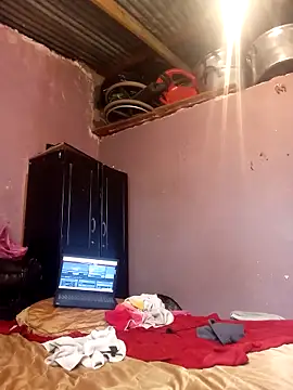 Latte1204 online show from 03/07/25, 09:29