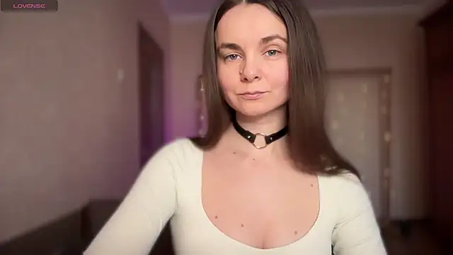 lanaloulou online show from 04/24/26, 02:41