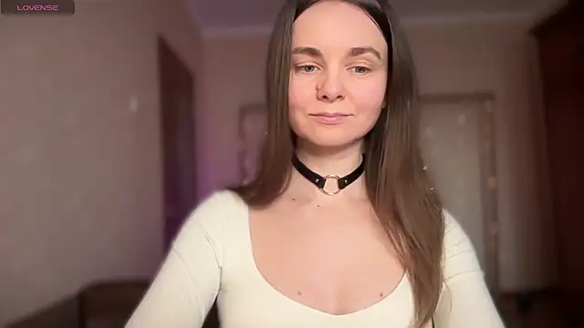 lanaloulou online show from 04/27/26, 12:14