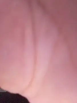 Snapshot of Sandra42 chatting on 03/21/25, 06:51 Sandra42 online show from 03/21/25, 06:51