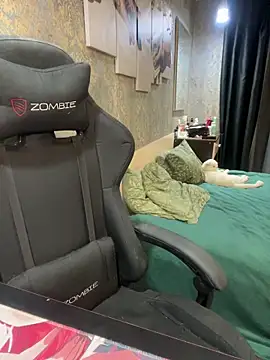 Snapshot of Lina_ly chatting on 03/22/25, 10:37 Lina ly online show from 03/22/25, 10:37