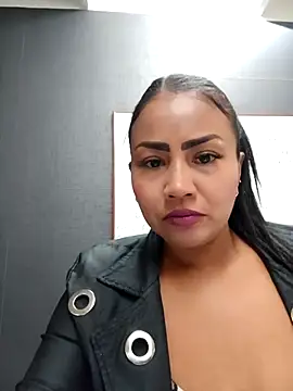 Ariana Rodriguez online show from 03/11/25, 03:23