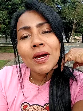 Ariana Rodriguez online show from 10/12/25, 12:59