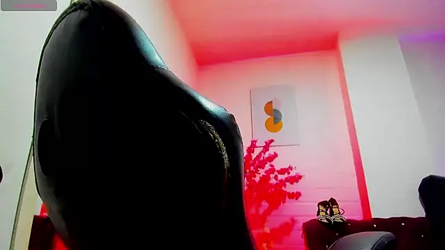 Ayliinn  online show from 05/06/26, 01:57