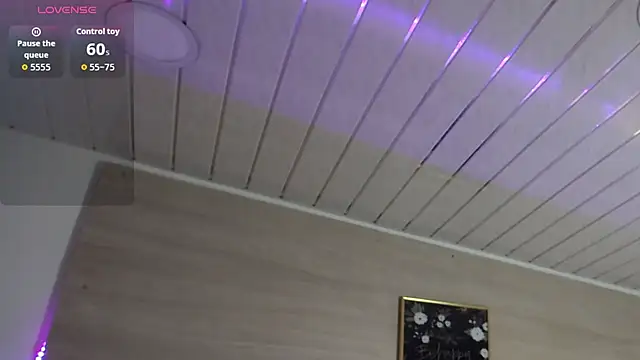 Cristal Velle online show from 10/22/25, 12:27