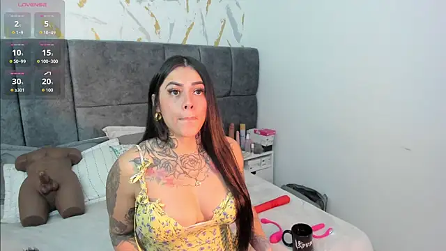 Cristal Velle online show from 04/14/26, 10:32