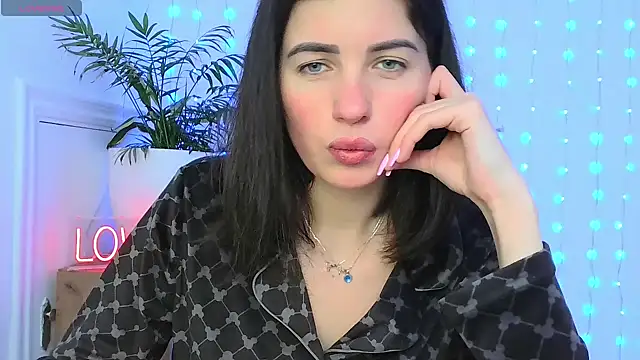 neferutt online show from 01/19/26, 01:48