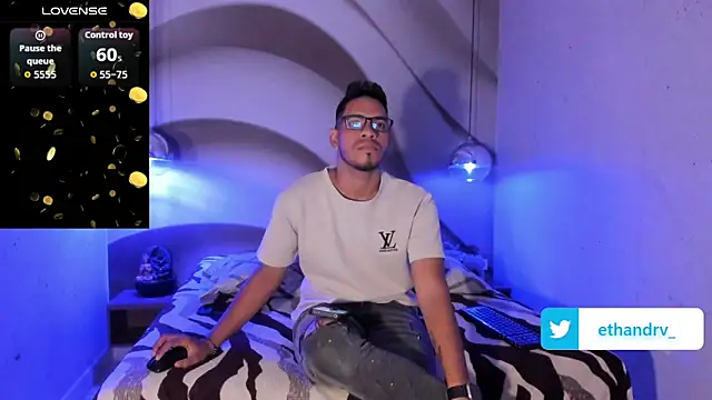 ETHAN DRAVEN online show from 10/14/25, 07:14