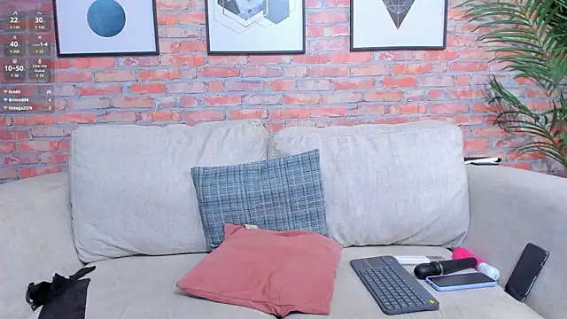 isabella winkler online show from 03/13/25, 12:16