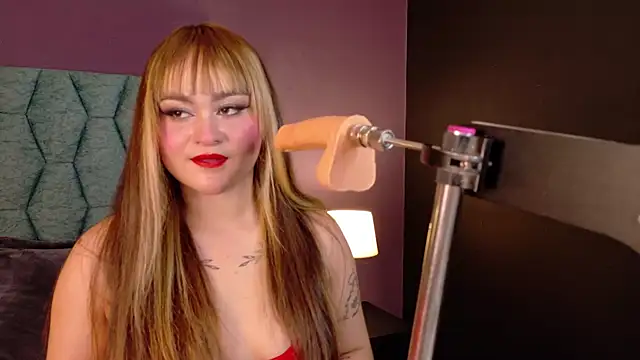 lillyrossee online show from 09/10/25, 07:14