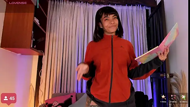 SarahLynn7 online show from 11/03/25, 08:54