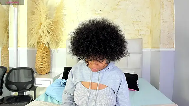 SarahLynn7 online show from 02/07/26, 09:29