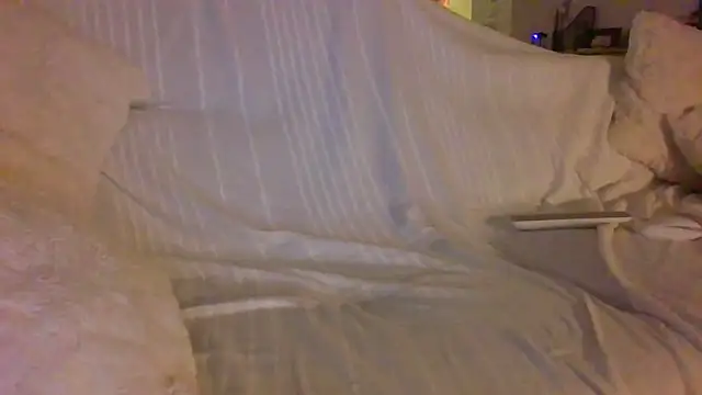 Valentinette online show from 10/25/25, 07:30