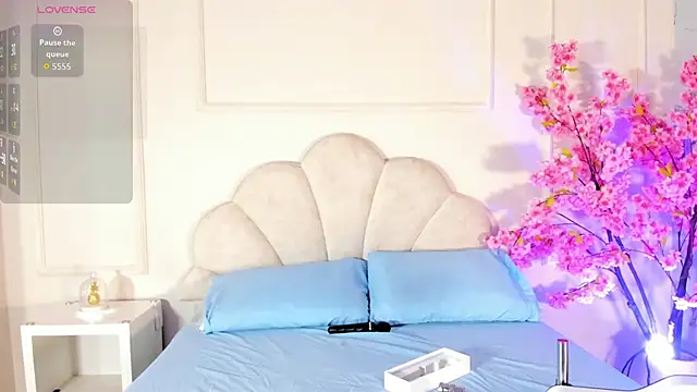 Candaceoweens online show from 10/28/25, 03:43