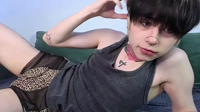 Alex Vallley online show from 04/17/26, 10:57