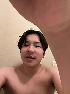 waka3232 online show from 05/18/26, 02:29