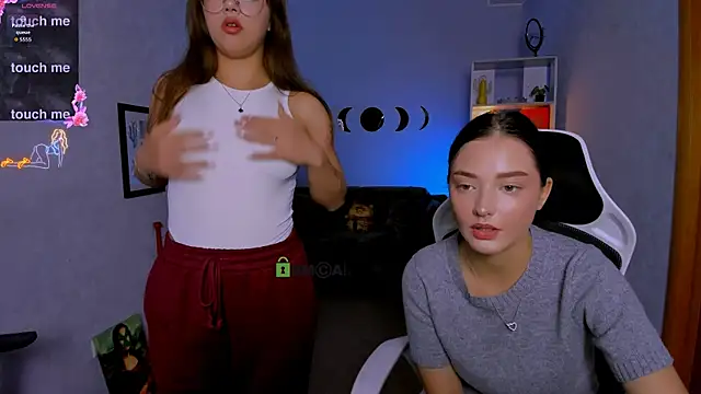 kiki swan online show from 09/26/25, 06:50