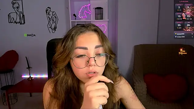 kiki swan online show from 11/07/25, 10:15