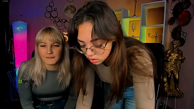 kiki swan online show from 12/19/25, 06:42