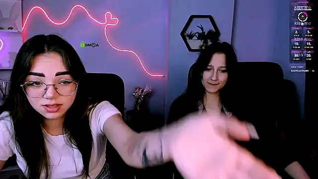 kiki swan online show from 02/03/26, 08:36