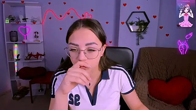 kiki swan online show from 05/28/26, 05:38