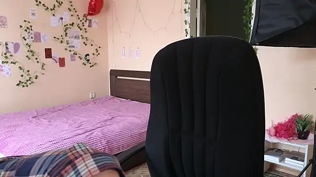 Wane Witch online show from 04/19/26, 08:46