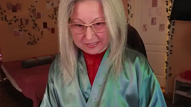 Wane Witch online show from 04/19/26, 07:27