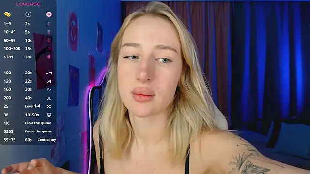 Cassie Scott online show from 10/26/25, 10:15