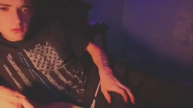 Ilovepussy1911 online show from 04/17/26, 01:41