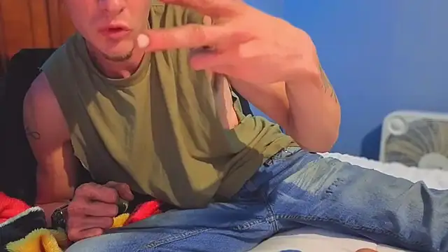 Ilovepussy1911 online show from 05/16/26, 02:19
