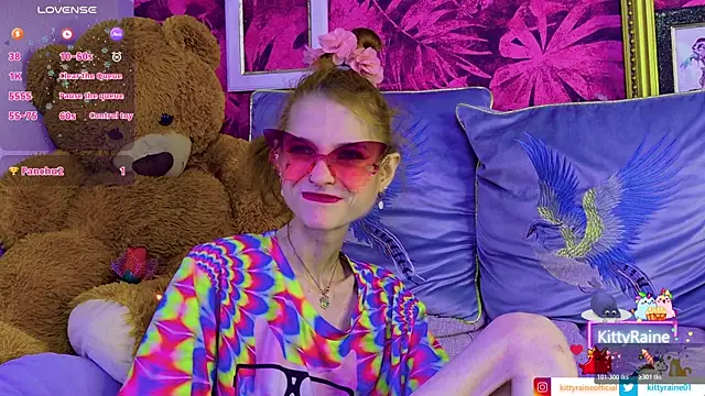 Snapshot of KittyRaine chatting on 07/08/26, 12:53 KittyRaine online show from 07/08/26, 12:53