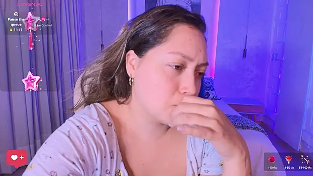 heidy johns online show from 09/16/25, 03:18