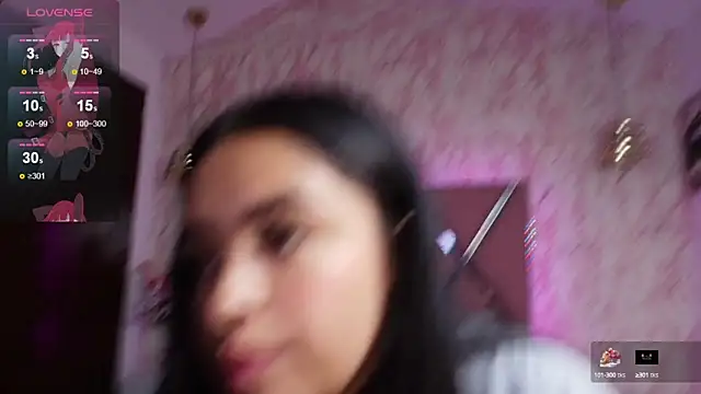 Snapshot of EmilyBrownn_ chatting on 03/15/25, 01:08 EmilyBrownn online show from 03/15/25, 01:08