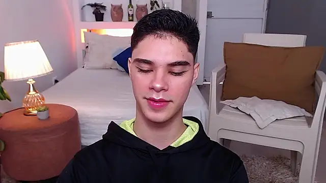 juanes puthee online show from 11/15/25, 01:07