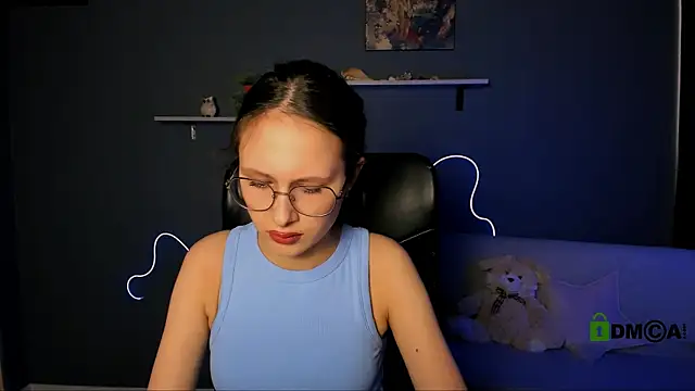 mona cloud online show from 03/22/25, 12:35