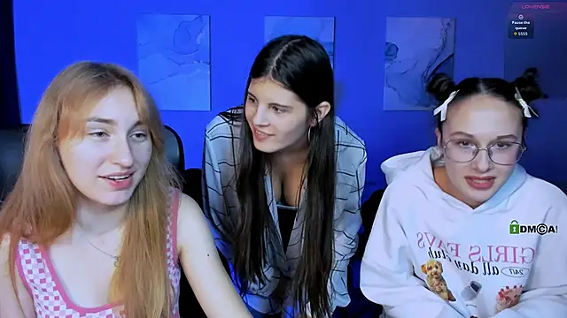 mona cloud online show from 11/29/25, 08:01