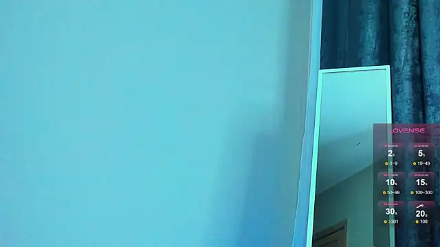 Snapshot of Coraline_Beldam chatting on 03/13/25, 09:16 Coraline Beldam online show from 03/13/25, 09:16