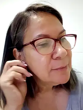 victoria wayne online show from 11/21/25, 10:03