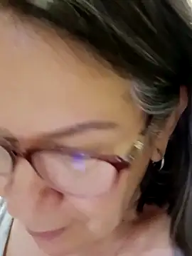 victoria wayne online show from 02/04/26, 09:59