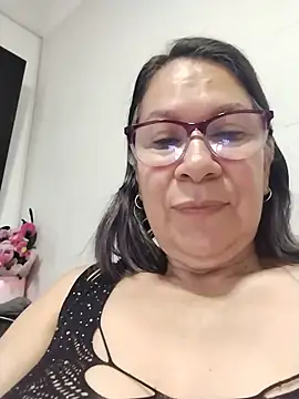 Snapshot of victoria_wayne chatting on 06/19/26, 09:13 victoria wayne online show from 06/19/26, 09:13
